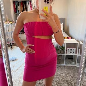 Hot pink mini dress!